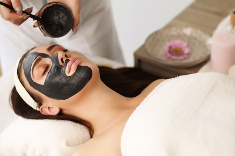 Moorbäder: gesund und wohltuend für die Haut